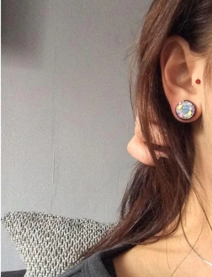 Black plug with rainbow egem – client photo