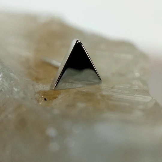 Gold Triangle ozdoba push-in z białego złota 14k