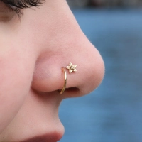 Lula Diamond push-in top 14k yellow gold