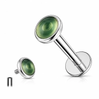Tytanowy labret green onyx bezel set