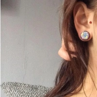 Black plug with rainbow egem – client photo, thumbnail